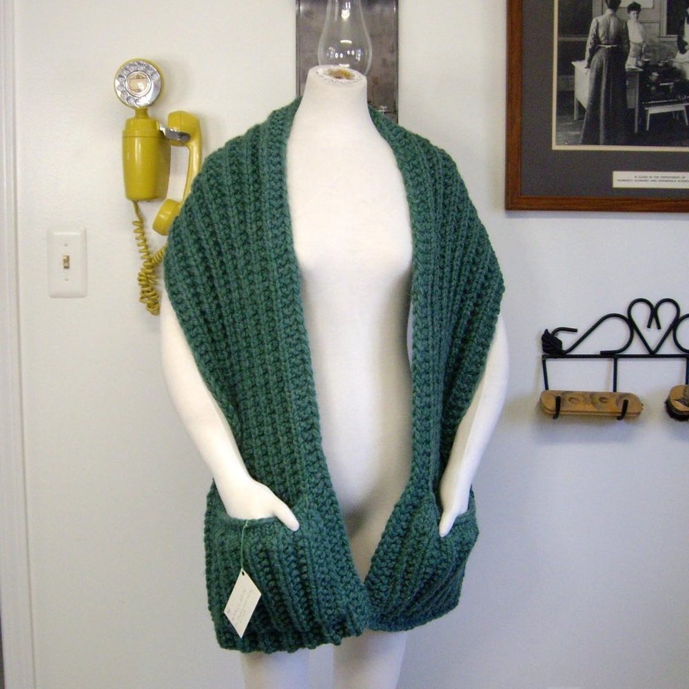 Thick and Cushy Green Hand Knit Pocket Scarf/Shawl